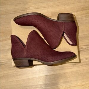 Lucky Brand Wine Cutout Perforated Ankle Booties